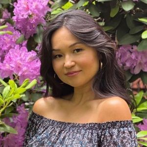 Meet your Posher, Mia